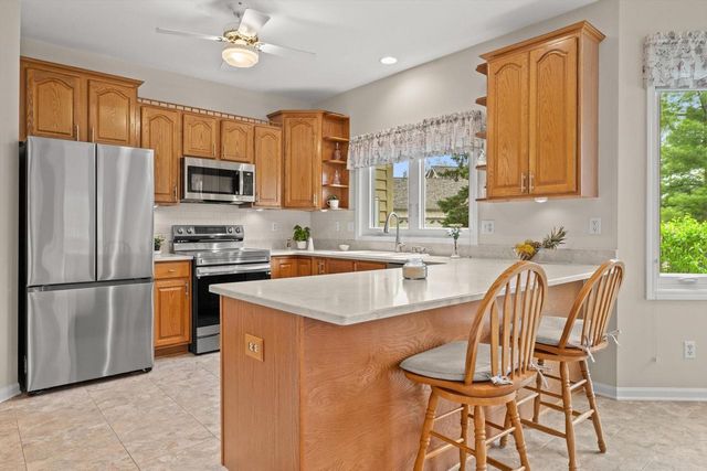 1618 34th COURT, Kenosha, WI 53144