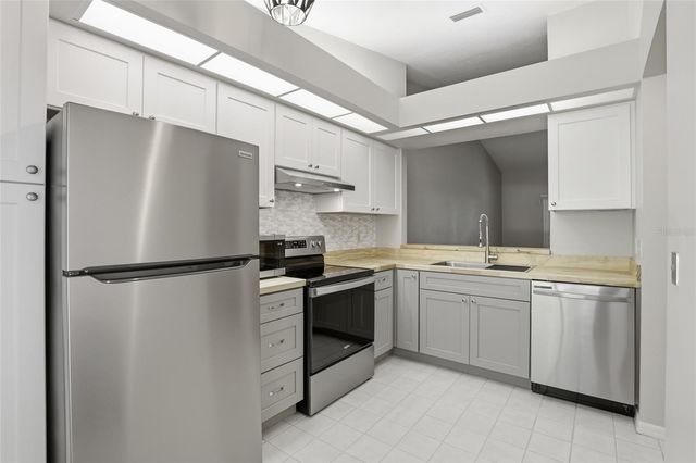 4023 NW 23RD CIRCLE, Gainesville, FL 32605