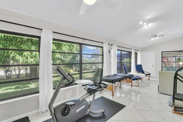 6335 Hitchin Post Way, Delray Beach, FL 33484