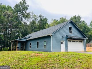1027 Roberts Road, Demorest, GA 30535