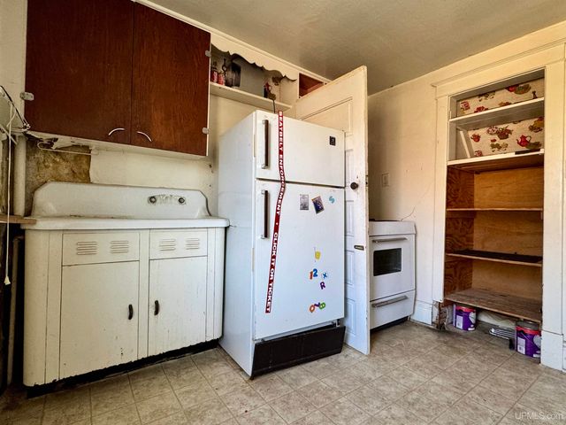 1015 Ethel Avenue, Hancock, MI 49930