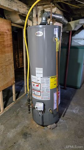 1015 Ethel Avenue, Hancock, MI 49930