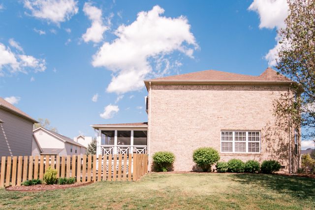 101 Indian Summer Trail, Nicholasville, KY 40356