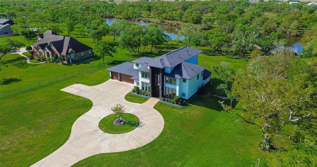 31734 Bayou Bend, Richwood, TX 77515