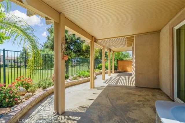 34213 Lake Breeze Drive, Yucaipa, CA 92399