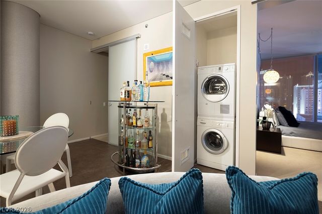 3722 South Las Vegas Boulevard 802, Las Vegas, NV 89158