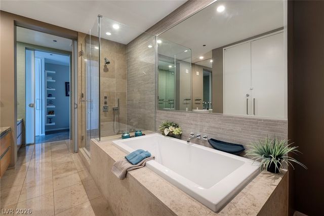 3722 South Las Vegas Boulevard 802, Las Vegas, NV 89158