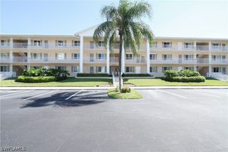 10686 Gulf Shore DR A302, Naples, FL 34108