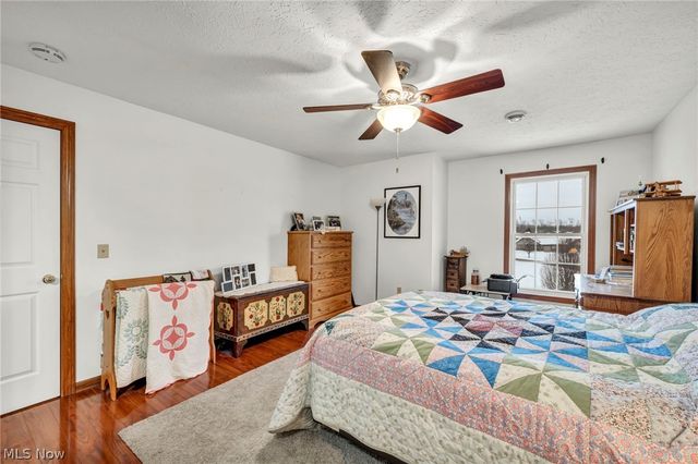 1259 SW Lauren Crest Street SW, Hartville, OH 44632