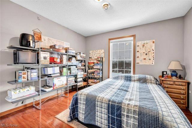 1259 SW Lauren Crest Street SW, Hartville, OH 44632