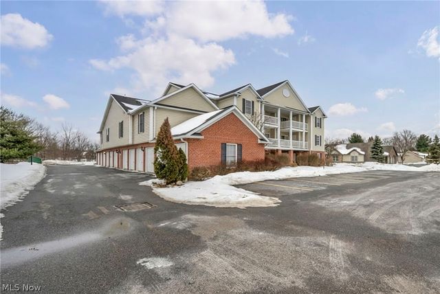 1259 SW Lauren Crest Street SW, Hartville, OH 44632