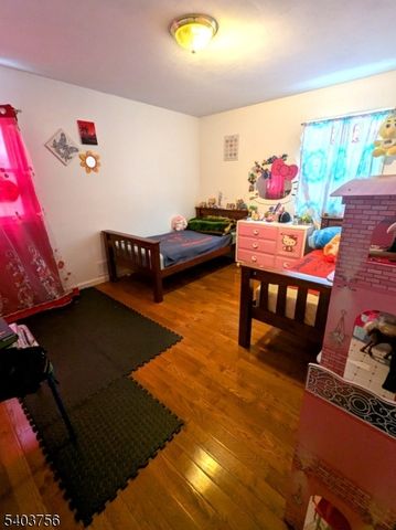 726 W Milton Ave 1, Rahway City, NJ 07065