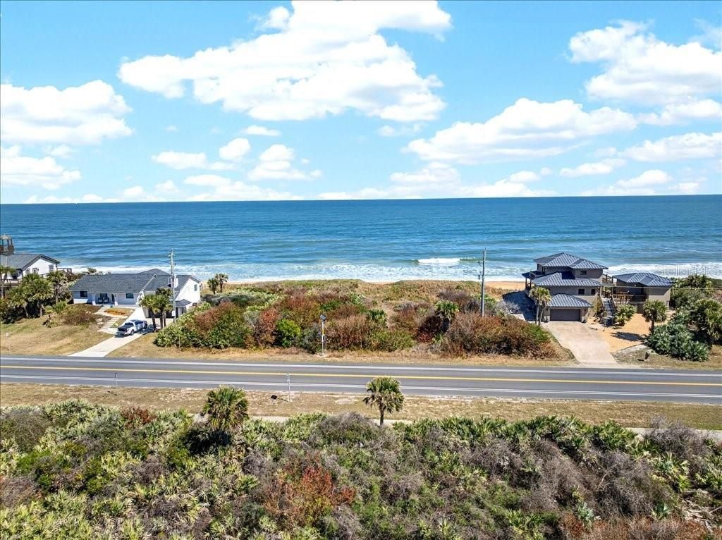 Image 9 of property listing at 3527 N OCEAN SHORE BOULEVARD, Palm Coast, FL 32137