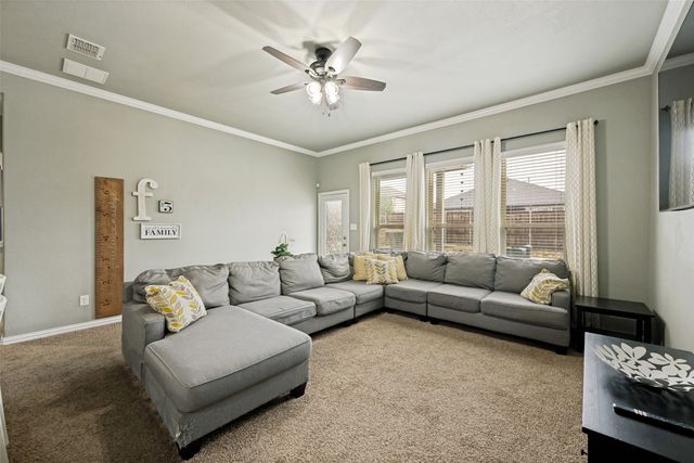 1636 Suncatcher Way, Fort Worth, TX 76052