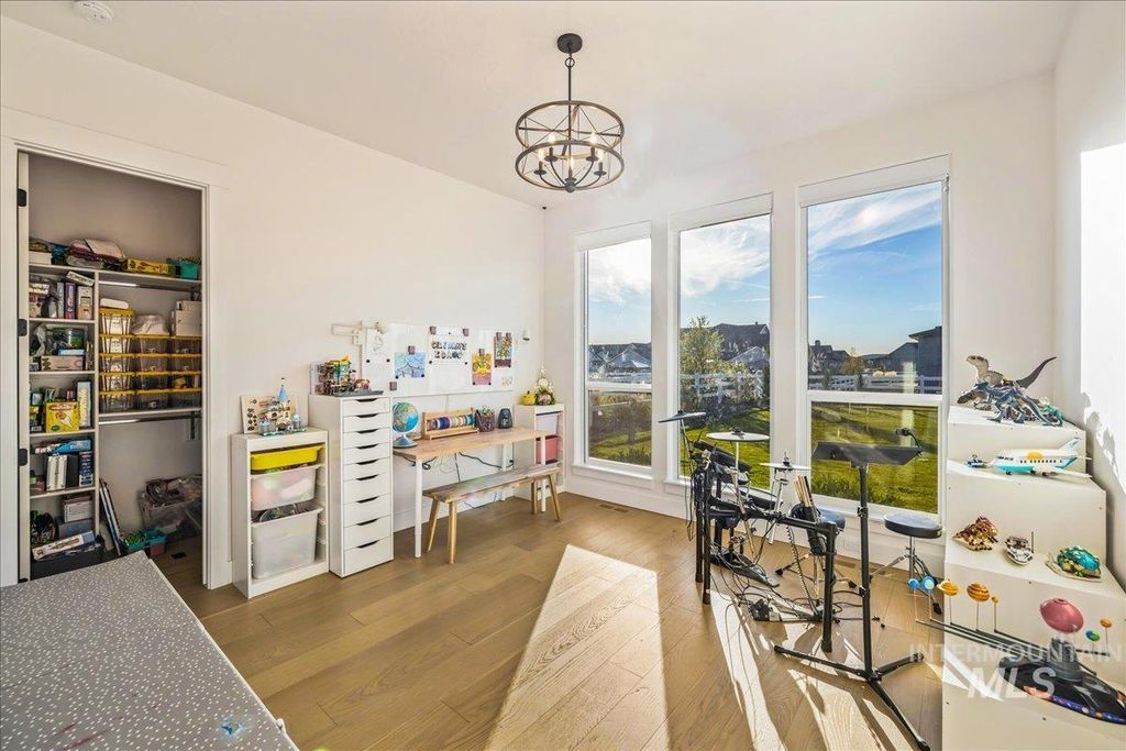 14437 N Woodpecker Avenue, Boise, ID 83714 photo 31