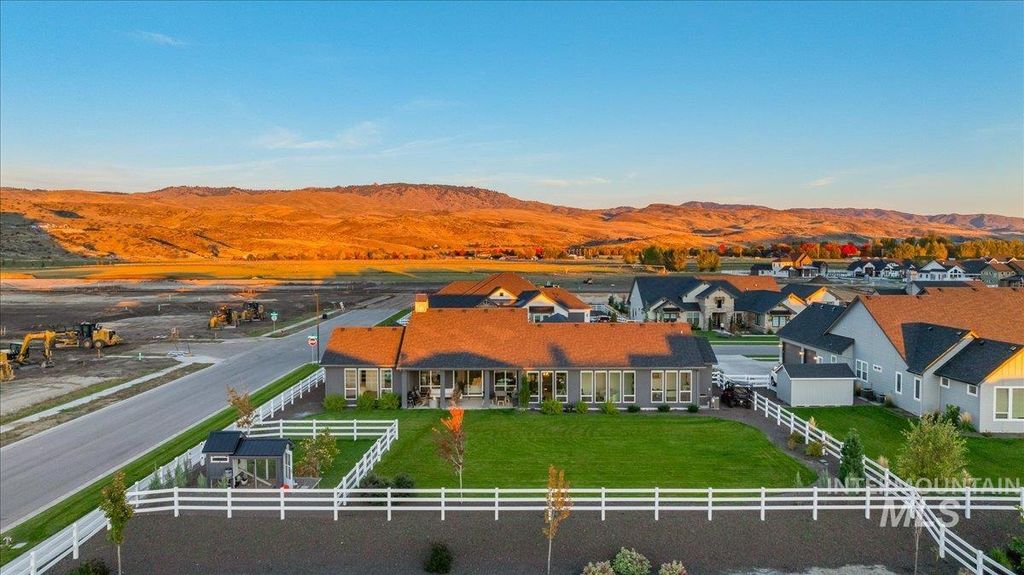 14437 N Woodpecker Avenue, Boise, ID 83714 photo 45