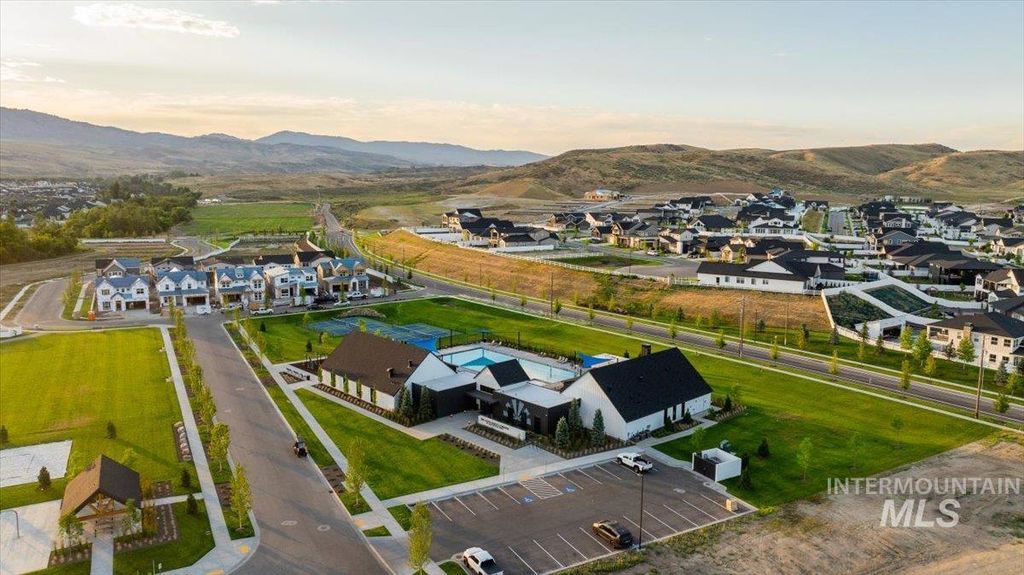 14437 N Woodpecker Avenue, Boise, ID 83714 photo 47