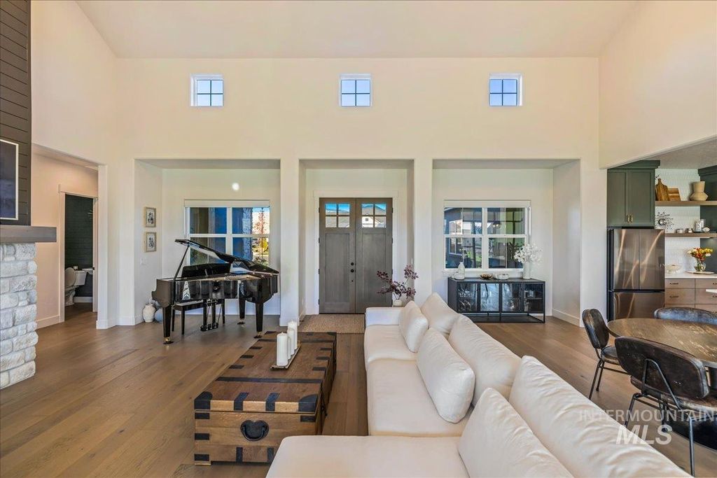 14437 N Woodpecker Avenue, Boise, ID 83714 photo 8