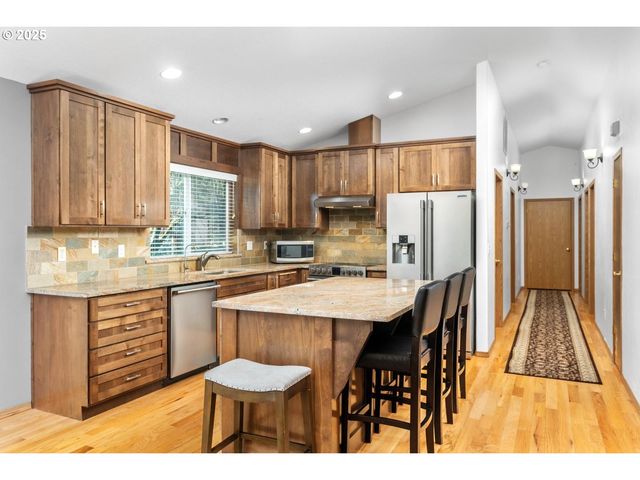 11114 Ne 124TH Ave, Vancouver, WA 98682