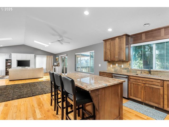 11114 Ne 124TH Ave, Vancouver, WA 98682