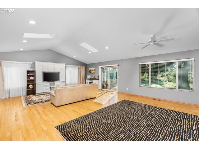 11114 Ne 124TH Ave, Vancouver, WA 98682