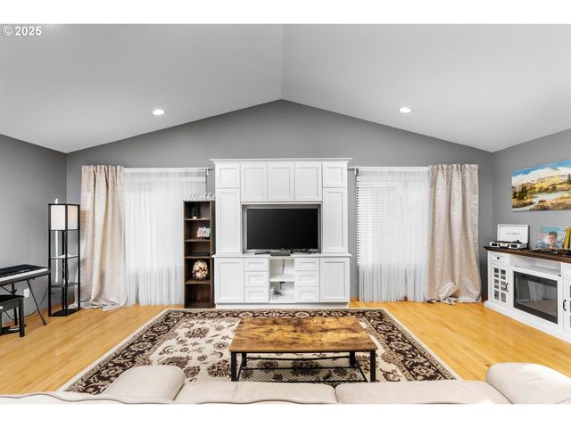 11114 Ne 124TH Ave, Vancouver, WA 98682