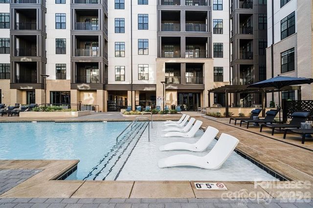 4220 Colony Plaza Drive 22A, Charlotte, NC 28211