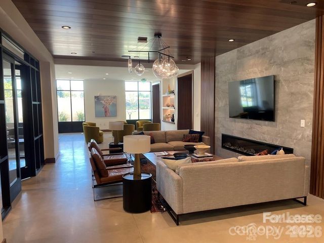 4220 Colony Plaza Drive 22A, Charlotte, NC 28211