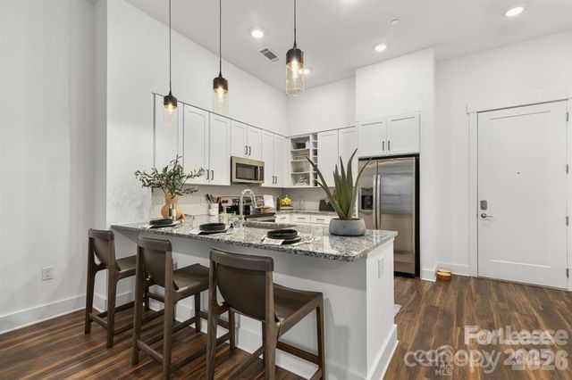 4220 Colony Plaza Drive 22A, Charlotte, NC 28211