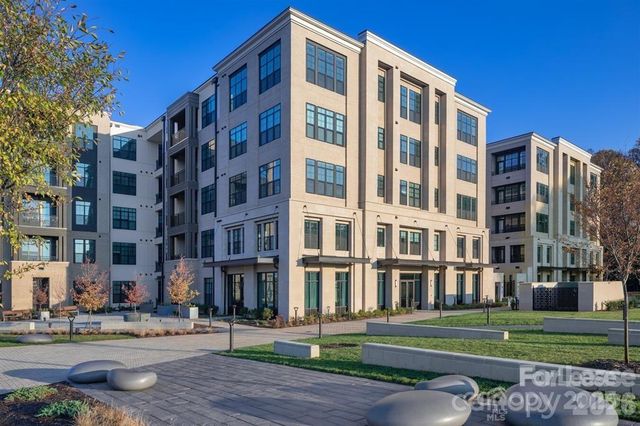 4220 Colony Plaza Drive 22A, Charlotte, NC 28211