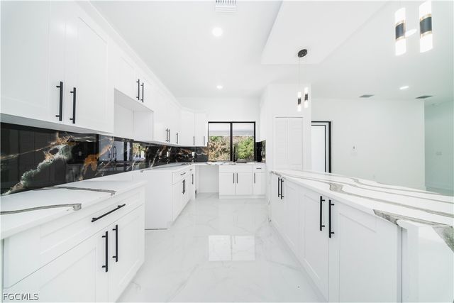 3304 E 15th ST, Lehigh Acres, FL 33972