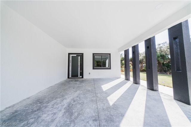 3304 E 15th ST, Lehigh Acres, FL 33972