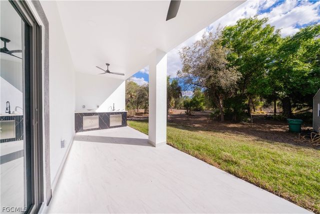 3304 E 15th ST, Lehigh Acres, FL 33972