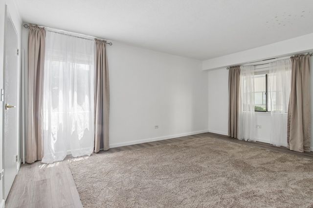 5500 W LINCOLN Avenue 111E, Morton Grove, IL 60053