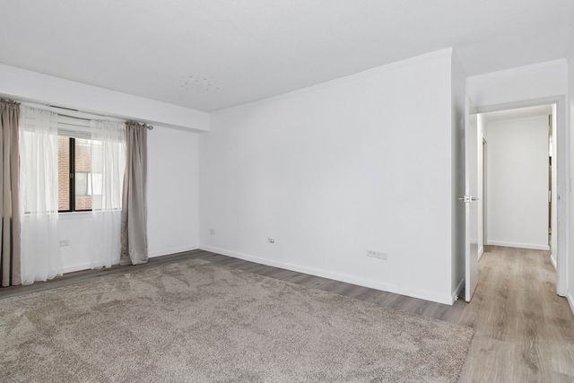 5500 W LINCOLN Avenue 111E, Morton Grove, IL 60053