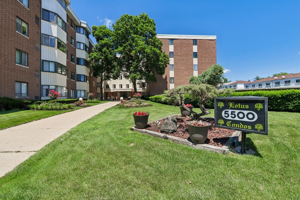 5500 W LINCOLN Avenue 111E, Morton Grove, IL 60053