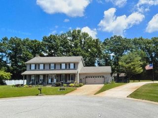 52220 Arrowhead Circle, Granger, IN 46530