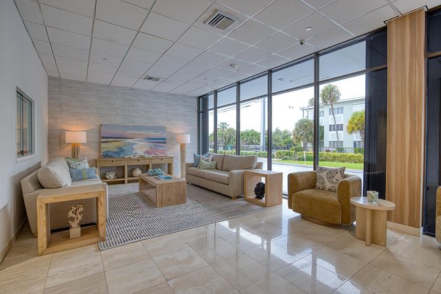 1401 S OCEAN Boulevard 702, Pompano Beach, FL 33062
