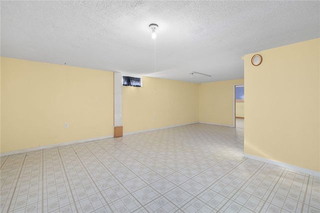 76 Moorefield Street, Providence, RI 02909