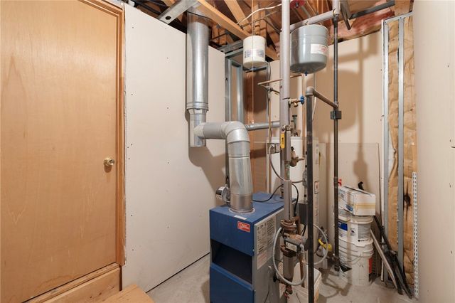 76 Moorefield Street, Providence, RI 02909