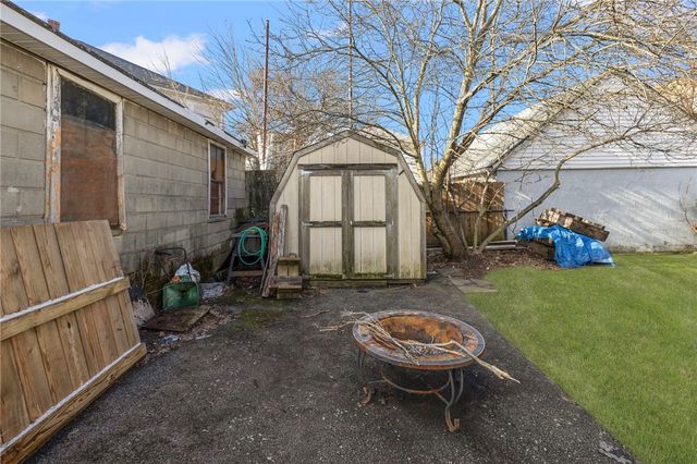 76 Moorefield Street, Providence, RI 02909