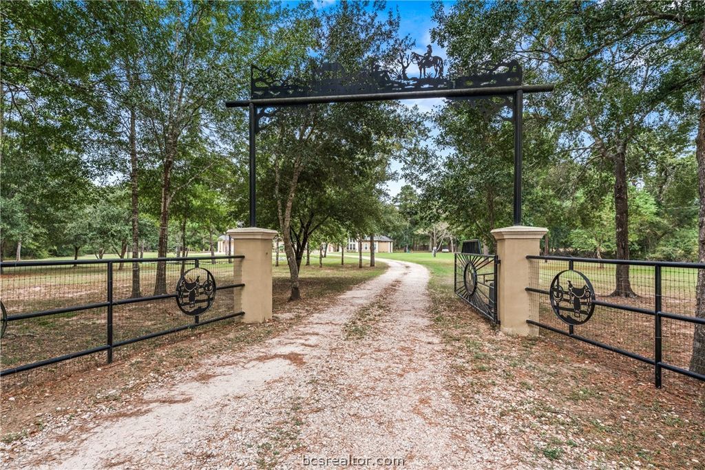 32660 Willow Bend Road, Waller, TX 77484 — photo 3