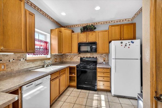 494 W Puerner STREET, Jefferson, WI 53549