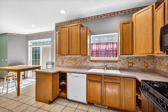 494 W Puerner STREET, Jefferson, WI 53549