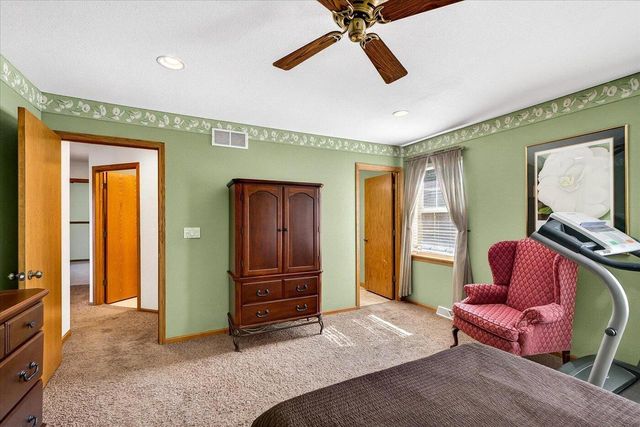 494 W Puerner STREET, Jefferson, WI 53549