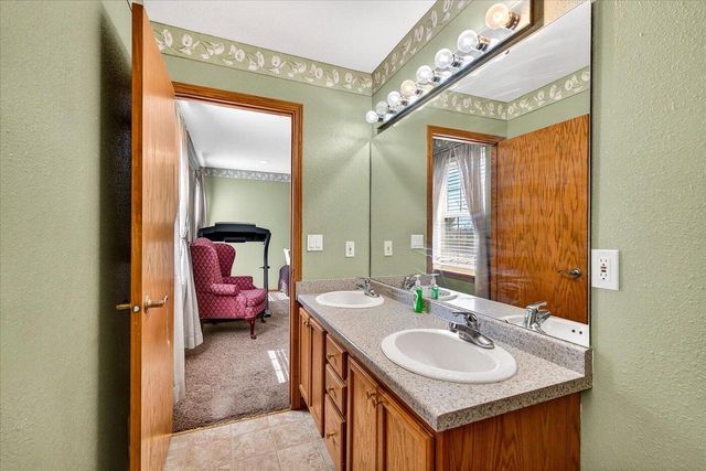 494 W Puerner STREET, Jefferson, WI 53549