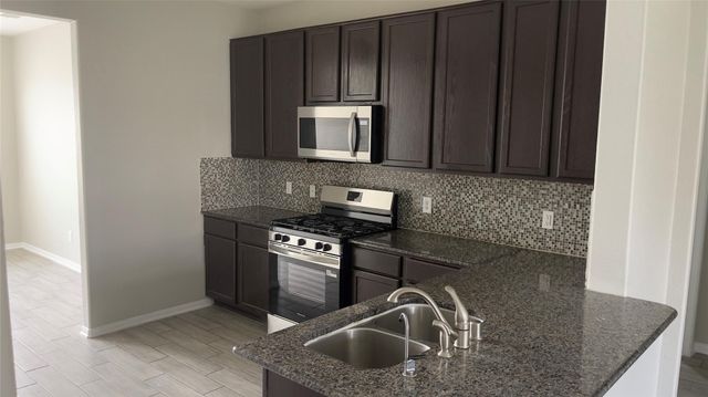 8814 Alpine Wood Way, Rosharon, TX 77583