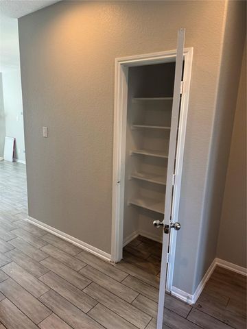 8814 Alpine Wood Way, Rosharon, TX 77583