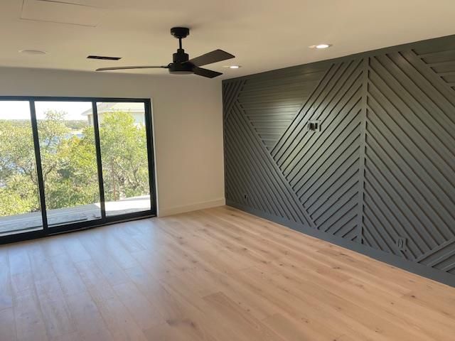 909 Cat Hollow Club DR, Spicewood, TX 78669