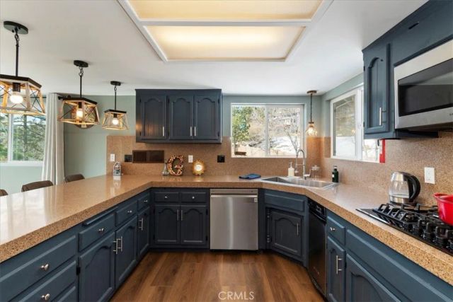 27814 North Bay, Lake Arrowhead, CA 92352